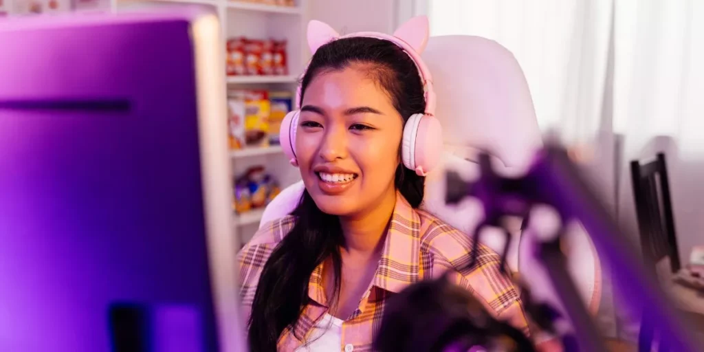 How Do Open-Back and Closed-Back Headsets Compare for Gaming?